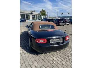 MX-5 1,8i Takumi II Navi, 15990 €, Auto & Fahrrad-Autos in 2000 Gemeinde Stockerau MX-5 1,8i Takumi II Navi, 15990 €, Auto & Fahrrad-Autos in 2000 Gemeinde Stockerau