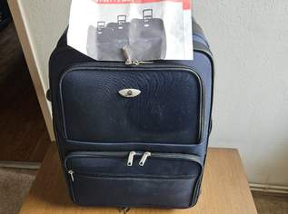 Reisekoffer set alles neu, 50 €, Kleidung & Schmuck-Taschen & Koffer in 1100 Favoriten