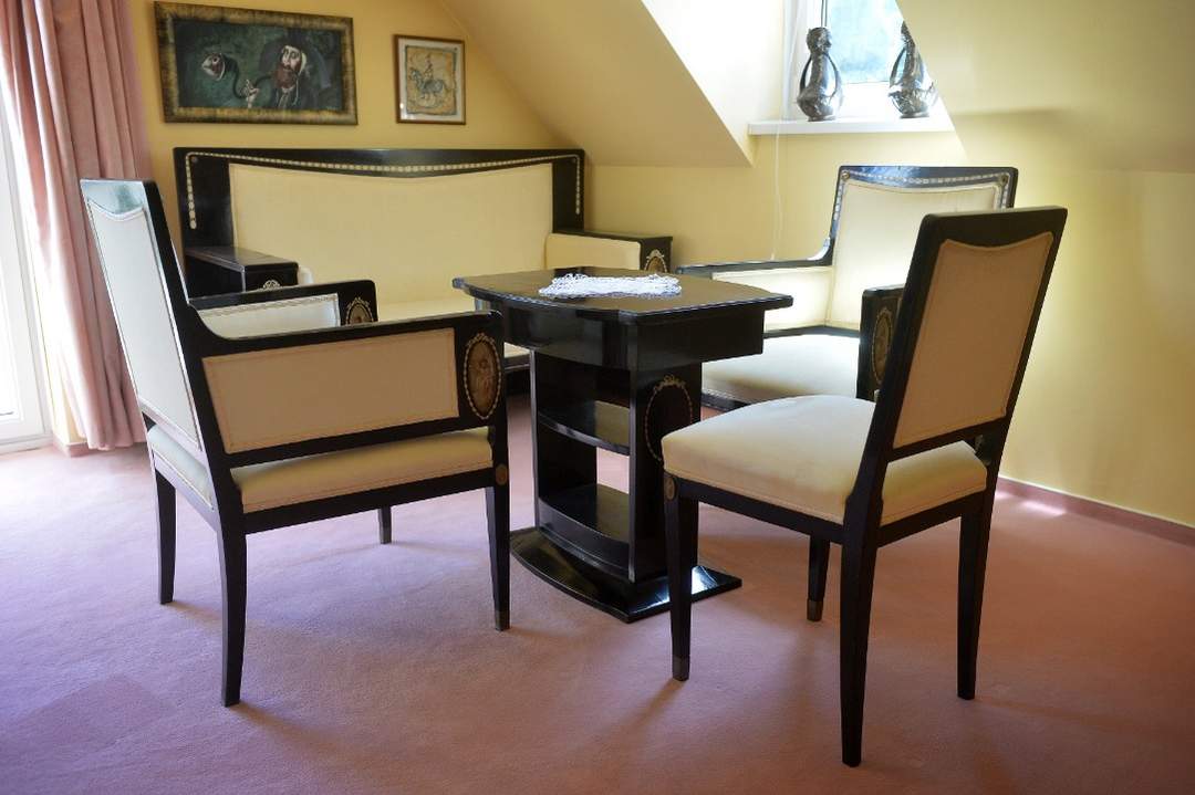 Antikes Wiener Wohnzimmer Möbel zu verkaufen