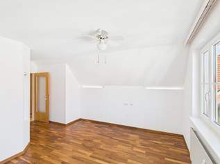 Dachgeschoss-Traum in 1220 Wien: 4 Zimmer, 2 Terrassen, Garage, 115m²!, 424000 €, Immobilien-Wohnungen in 1220 Donaustadt Dachgeschoss-Traum in 1220 Wien: 4 Zimmer, 2 Terrassen, Garage, 115m²!, 424000 €, Immobilien-Wohnungen in 1220 Donaustadt