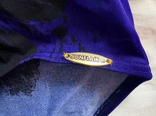 2 Badeanzüge + Tasche + Tuch, 20 €, Kleidung & Schmuck-Damenkleidung in 8047 Graz 2 Badeanzüge + Tasche + Tuch, 20 €, Kleidung & Schmuck-Damenkleidung in 8047 Graz