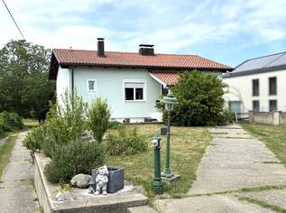 Dein Wohnglück im Grünen! Familienwohnhaus mit Vollkeller, riesengroßer Garten und ca 5km zum See!, 458000 €, Immobilien-Häuser in 7064 Oslip Dein Wohnglück im Grünen! Familienwohnhaus mit Vollkeller, riesengroßer Garten und ca 5km zum See!, 458000 €, Immobilien-Häuser in 7064 Oslip