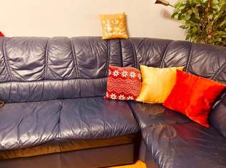 Couch mit schlaffunktion , 350 €, Haus, Bau, Garten-Möbel & Sanitär in 1200 Brigittenau