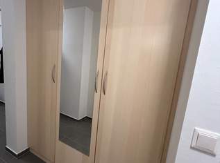 Wunderschöne Wohnung im 1. Stock mit Blick ins Grüne! Auch für WG geeignet! Wunderschöne Wohnung im 1. Stock mit Blick ins Grüne! Auch für WG geeignet!