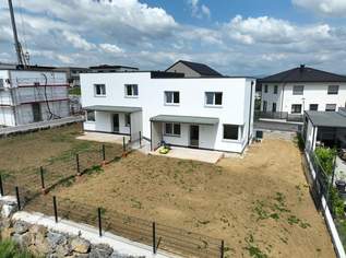 Moderner Neubau – Wohnhaus Nr. 30 mit Terrasse u. Garten, 1300 €, Immobilien-Häuser in 3240 Mank Moderner Neubau – Wohnhaus Nr. 30 mit Terrasse u. Garten, 1300 €, Immobilien-Häuser in 3240 Mank