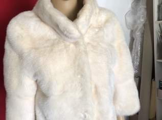 Felljacke, 3500 €, Kleidung & Schmuck-Damenkleidung in 8041 Graz
