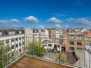 Helle 2-Zimmer-Dachgeschoßwohnung mit Balkon nahe Schönbrunn, 995 €, Immobilien-Wohnungen in 1140 Penzing