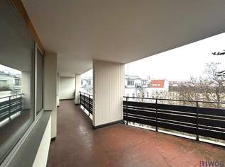 Top Lage im Neunten I 2 Loggien I Stellplatz I Pool und Sauna I zwischen Währinger Straße und Liechtensteinstraße I Nähe U4 und U6, 2298 €, Immobilien-Wohnungen in 1090 Alsergrund