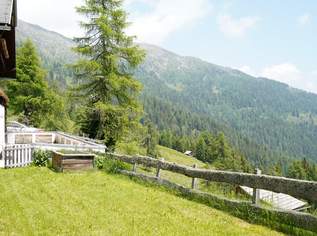 Idyllisches Berghaus in Kärnten: 10 Zimmer, Garten, Balkon & Kamin – Ihr Rückzugsort., 496000 €, Immobilien-Häuser in 9771 Berg Idyllisches Berghaus in Kärnten: 10 Zimmer, Garten, Balkon & Kamin – Ihr Rückzugsort., 496000 €, Immobilien-Häuser in 9771 Berg