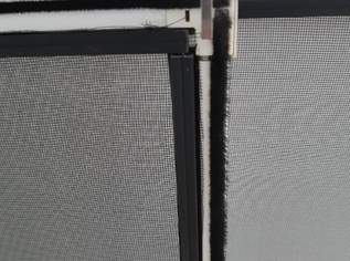 2 Fliegengitter für Fenster Insektenschutz 90 x 108 cm sehr guter Zustand 2 Fliegengitter für Fenster Insektenschutz 90 x 108 cm sehr guter Zustand