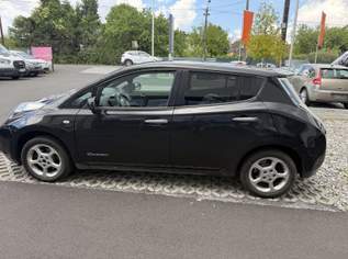 Leaf (mit Batterie) Tekna 24 kWh HAGELSCHADEN, 3990 €, Auto & Fahrrad-Autos in 8075 Hart bei Graz