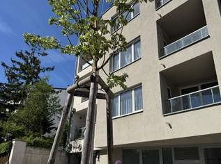 Wohnen mit Grünblick: 2-Zimmer-Wohnung mit südseitiger Loggia, Heizung inkl.