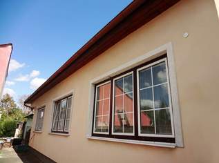 Streckhof mit Entwicklungspotential! Nebengebäuden und Innenhof mit Zufahrt von Rückwärts!, 240000 €, Immobilien-Häuser in 2401 Gemeinde Fischamend