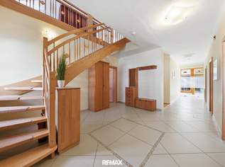 Landhaus mit ca. 5408 m² Grund im Weinviertel - Wohnkomfort & Landwirtschaft vereint, 798000 €, Immobilien-Häuser in 2013 Untergrub Landhaus mit ca. 5408 m² Grund im Weinviertel - Wohnkomfort & Landwirtschaft vereint, 798000 €, Immobilien-Häuser in 2013 Untergrub