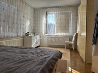 Mehrfamilienhaus in Schrems: 9 Zimmer, Garten, Garage, teilsaniert – 299.000 €!, 299000 €, Immobilien-Häuser in 3943 Eugenia