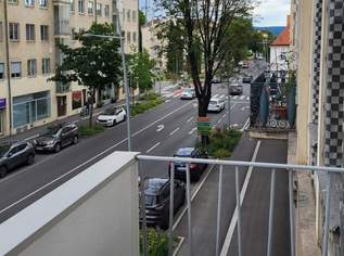 Kremser Ringstraße; 4-Zimmer-Wohnung mit 2 Balkonen in bester Zentrallage, 299000 €, Immobilien-Wohnungen in 3500 Am Steindl