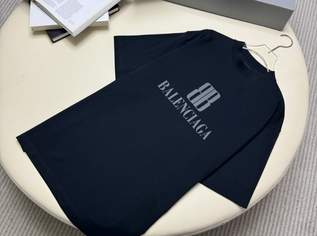 Balenciaga T-Shirt Schwarz Original Unisex – Oversize – Neu & Preis verhandelbar!, 280 €, Kleidung & Schmuck-Herrenkleidung in 8010 Graz