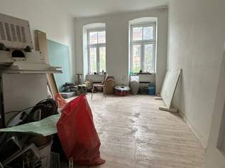 Sanierungbedürftige 2- Zimmer Altbauwohnung - 2 Liftstock, 129900 €, Immobilien-Wohnungen in 1170 Hernals
