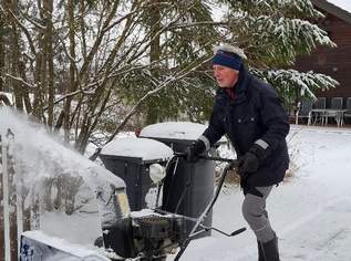 Schneefräse Holzmann, 220 €, Haus, Bau, Garten-Balkon & Garten in 3591 Gemeinde Altenburg