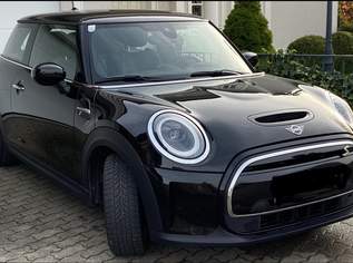 Mini Cooper SE Elektro 32,9 KWh, sehr gepflegt, Unfallfrei, Top Zustand
