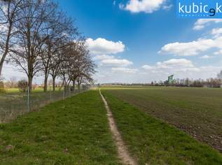 Grundstück mit 6.755 m² im Grünland-Erholungsgebiet neben Golfclub Marco Polo, 270200 €, Immobilien-Grund und Boden in 1210 Floridsdorf