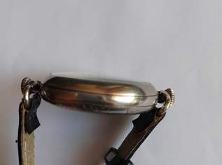 Unique! The watch is Swiss, the brand is not Breguet I can't figure out what the brand is! Unique! The watch is Swiss, the brand is not Breguet I can't figure out what the brand is!