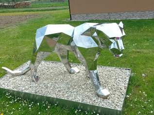 Stainless steel sculpulture in life size