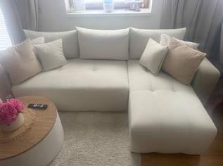 Kleine beige Couch zu verkaufen – sehr guter Zustand