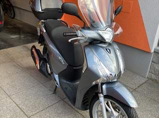 Verkaufe meine Honda SH125i ABS, 2250 €, Auto & Fahrrad-Motorräder in 2202 Gemeinde Enzersfeld im Weinviertel
