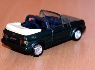 New-ray Modellauto VW Golf Cabriolet 1981 grün Maßstab 1:43