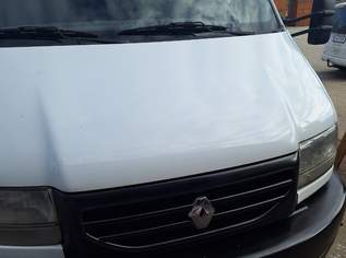 Renault Planenwagen mit Hebebühne 