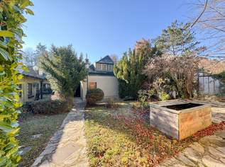 Charmantes Gebäudeensemble in guter Lage mit Potenzial, 2890000 €, Immobilien-Häuser in 1190 Döbling