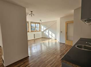 Ankommen und wohlfühlen: Stilvolle Dachgeschosswohnung mit Parkplatz, 675.66 €, Immobilien-Wohnungen in 8572 Bärnbach Ankommen und wohlfühlen: Stilvolle Dachgeschosswohnung mit Parkplatz, 675.66 €, Immobilien-Wohnungen in 8572 Bärnbach