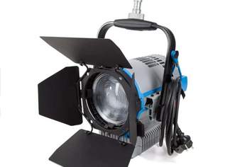 ARRI L7-C RGBW Fresnel Light, 990 €, Marktplatz-Kameras & TV & Multimedia in 1130 Hietzing