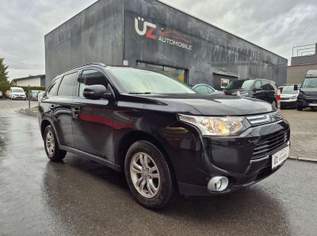 Outlander *** ALLRAD *** AHK ***, 11890 €, Auto & Fahrrad-Autos in 6800 Gisingen