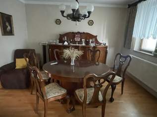 Elegantes historisches Esszimmer – Komplettsatz , 5000 €, Marktplatz-Antiquitäten, Sammlerobjekte & Kunst in Slowakei