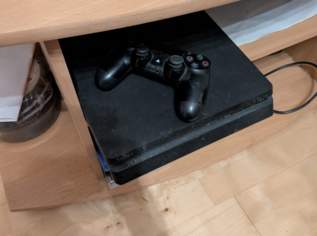 Verkaufe PlayStation 4 mit 7 spielen 