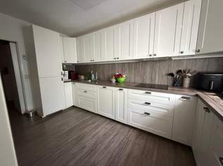 Gepflegte 4-Zimmer-Wohnung mit Loggia, Parkplatz, Grünblick und sehr guter Infrastruktur in Brunn am Gebirge, 390000 €, Immobilien-Wohnungen in 2345 Brunn am Gebirge