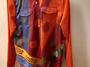 Bluse bügelfrei , 25 €, Kleidung & Schmuck-Damenkleidung in 1170 Hernals