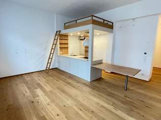 Nähe Naschmarkt: 1-Zimmerwohnung im DG-Ausbau eines stilvollen Altbaus, 299000 €, Immobilien-Wohnungen in 1050 Margareten