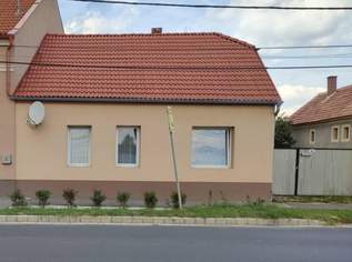 Haus in Ungarn / Grenznähe Pamhagen, 92000 €, Immobilien-Häuser in 7152 Pamhagen Haus in Ungarn / Grenznähe Pamhagen, 92000 €, Immobilien-Häuser in 7152 Pamhagen