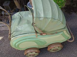 Puppenwagen