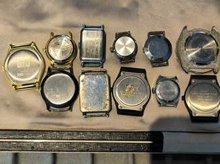 Konvolut 11 diverse Uhren ohne Armband