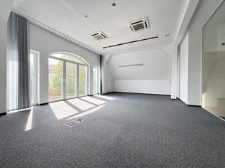 Arbeiten mit Charme - Bürofläche im Dachgeschoss einer Villa, 2348.5 €, Immobilien-Gewerbeobjekte in 4600 Wels