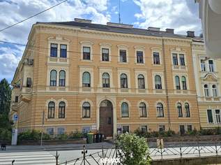 Lage, Lage, Lage! WG-taugliche 4-Zimmer bei der Uni, am Fuße des Schlossbergs!, 219000 €, Immobilien-Wohnungen in 8010 
