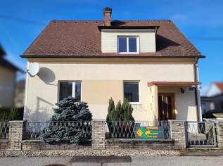Entzückendes Haus, ebener Garten und viel Potential!, 319000 €, Immobilien-Häuser in 4470 Enns
