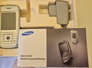 Samsung SGH-E250 Schiebehandy in Originalverpackung Samsung SGH-E250 Schiebehandy in Originalverpackung