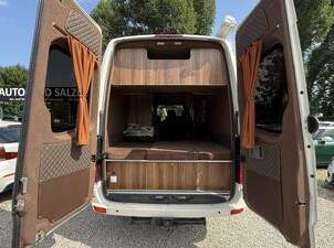 Crafter *Traum Wohnmobil Umbau Solar WIE NEU!, 35000 €, Auto & Fahrrad-Autos in 5020 Altstadt