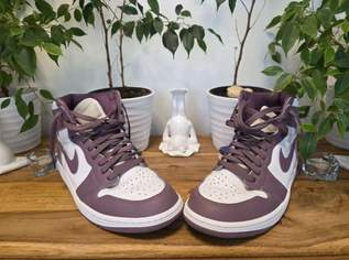 NIKE Air Jordan 1 Retro High OG in mauve - Gr. 43 - neuwertig, 120 €, Kleidung & Schmuck-Herrenkleidung in 1020 Leopoldstadt