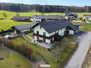 Attraktives Mehrfamilienhaus mit großem Grundstück und Schwimmteich in Feldkirchen bei Mattighofen, 698000 €, Immobilien-Häuser in 5143 Feldkirchen bei Mattighofen Attraktives Mehrfamilienhaus mit großem Grundstück und Schwimmteich in Feldkirchen bei Mattighofen, 698000 €, Immobilien-Häuser in 5143 Feldkirchen bei Mattighofen